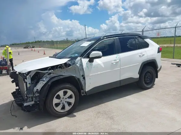 2T3K1RFVXMW171384 2021 TOYOTA RAV 4 - Image 2
