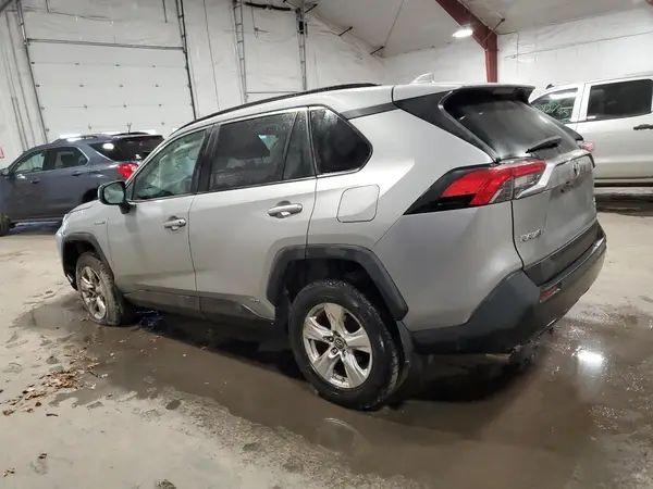 2T3L6RFV6MW009886 2021 TOYOTA RAV 4 - Image 2