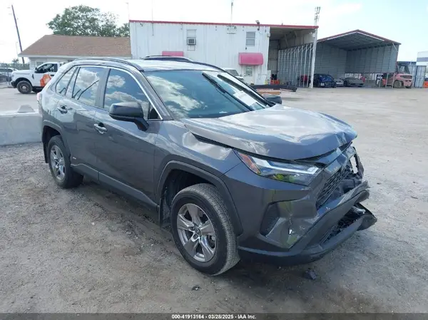 2T3LWRFV0RW215227 2024 TOYOTA RAV 4 - Image 1