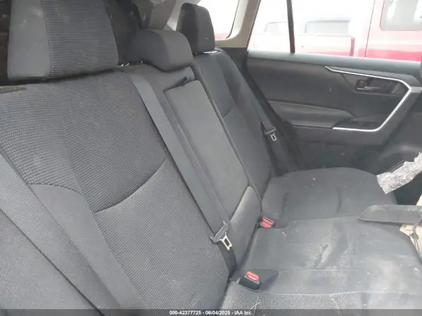 2T3LWRFV1KW014474 2019 TOYOTA RAV 4 - Image 8