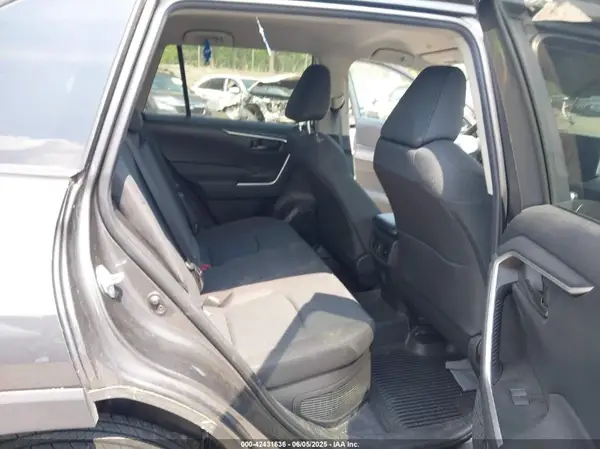 2T3LWRFV1RW192086 2024 TOYOTA RAV 4 - Image 8