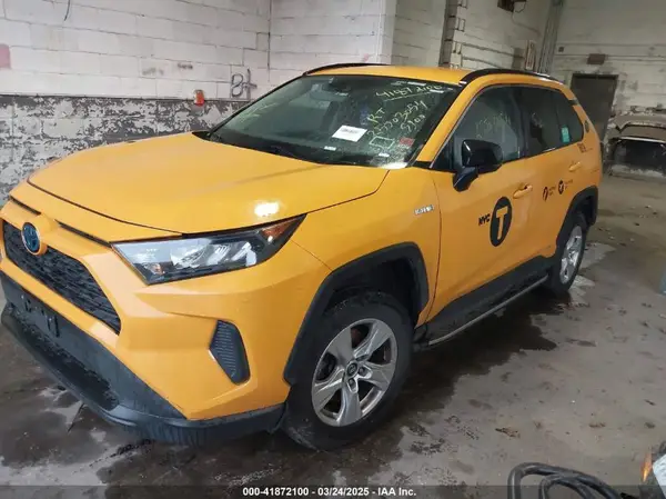 2T3LWRFV3LW059109 2020 TOYOTA RAV 4 - Image 2
