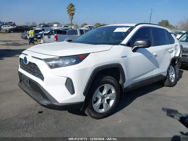 2T3LWRFV9KW020569 2019 TOYOTA RAV 4 - Image 2