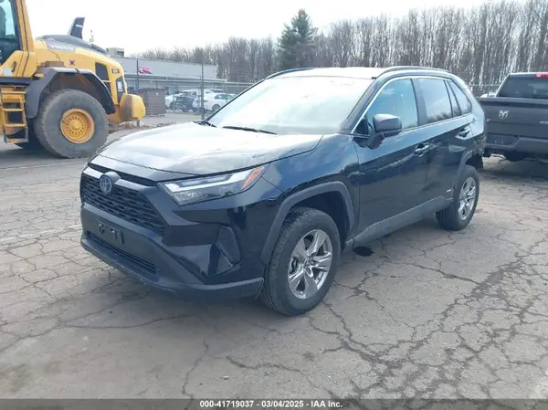 2T3LWRFV9RW220409 2024 TOYOTA RAV 4 - Image 2
