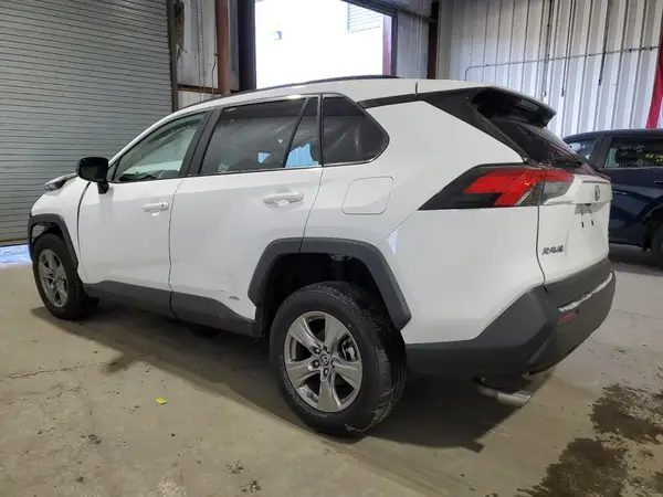 2T3LWRFV9RW224184 2024 TOYOTA RAV 4 - Image 2