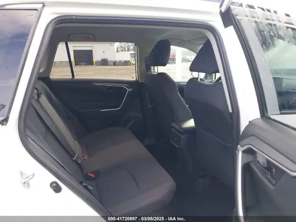2T3MWRFV1KW013121 2019 TOYOTA RAV 4 - Image 8