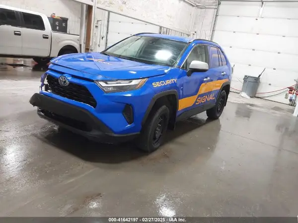 2T3MWRFV1RW209263 2024 TOYOTA RAV 4 - Image 2