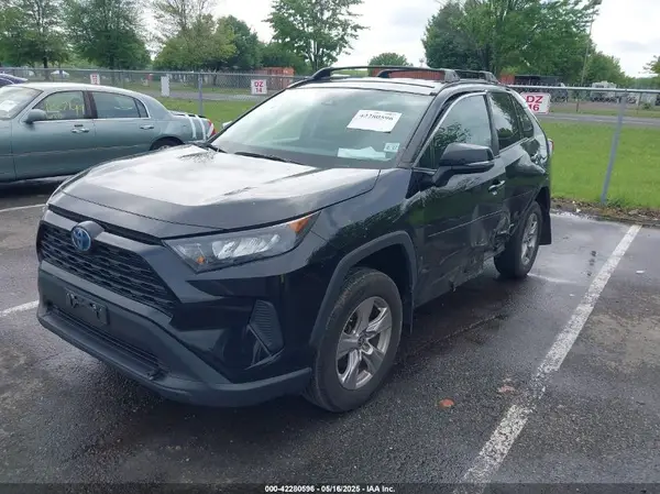 2T3MWRFV3NW130185 2022 TOYOTA RAV 4 - Image 2