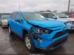2T3MWRFV4KW040832 2019 TOYOTA RAV 4