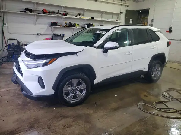 2T3MWRFV4RW211556 2024 TOYOTA RAV 4 - Image 1