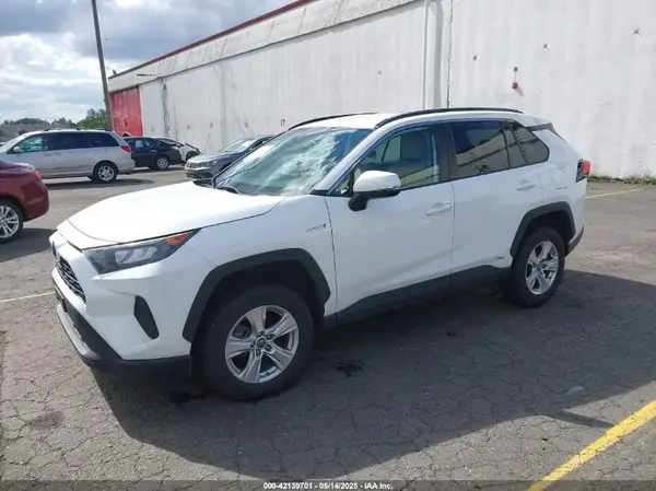 2T3MWRFV5KW031654 2019 TOYOTA RAV 4 - Image 2