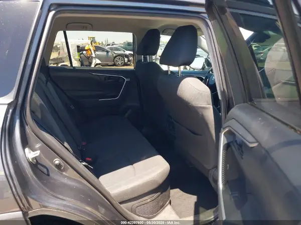 2T3MWRFV7KW006027 2019 TOYOTA RAV 4 - Image 8