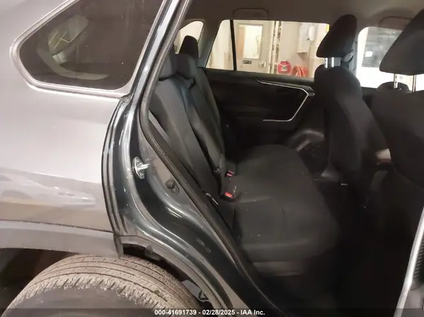 2T3MWRFV7KW032420 2019 TOYOTA RAV 4 - Image 8