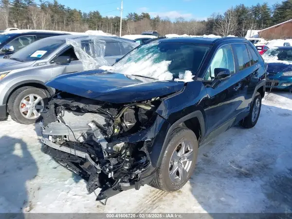 2T3MWRFV7RW246074 2024 TOYOTA RAV 4 - Image 2