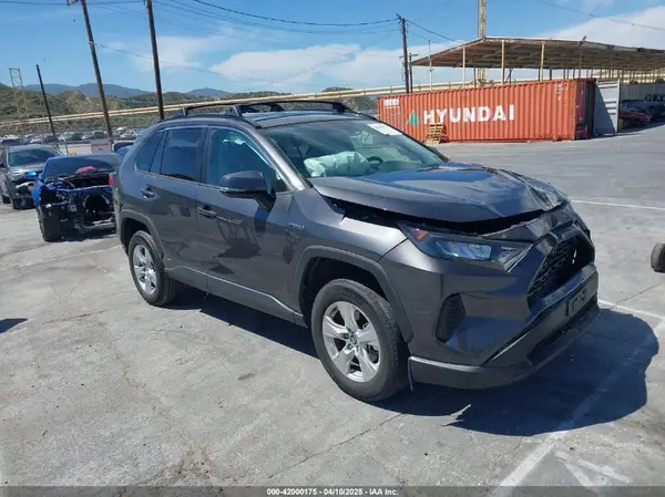 2T3MWRFV9KW006563 2019 TOYOTA RAV 4 - Image 1