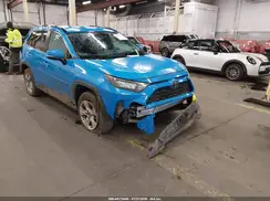 2T3MWRFV9KW009401 2019 TOYOTA RAV 4