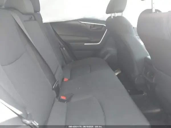 2T3MWRFVXKW031519 2019 TOYOTA RAV 4 - Image 8