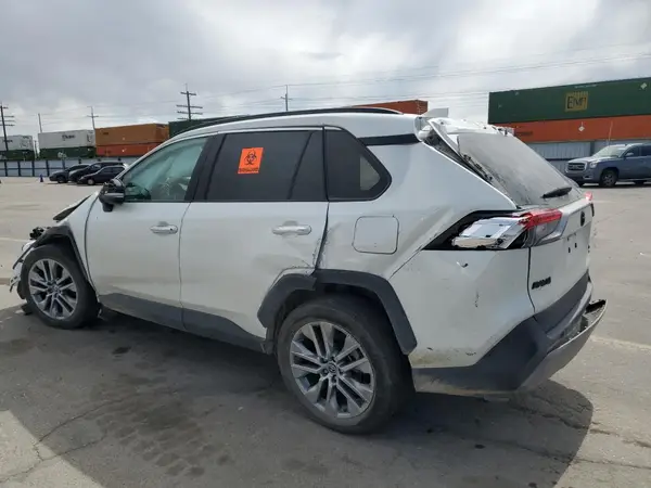 2T3N1RFV1NW326029 2022 TOYOTA RAV 4 - Image 2