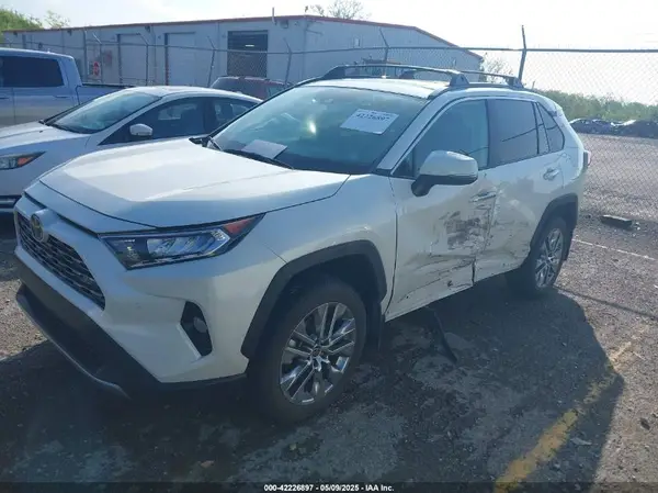 2T3N1RFV3MW182269 2021 TOYOTA RAV 4 - Image 2