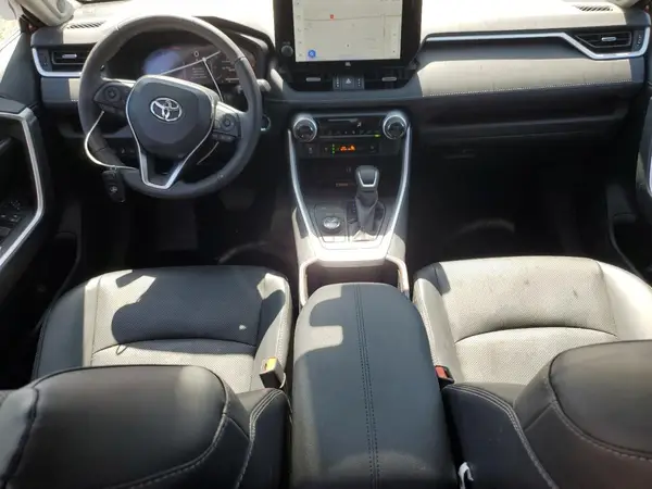 2T3N1RFV4RW495483 2024 TOYOTA RAV 4 - Image 8