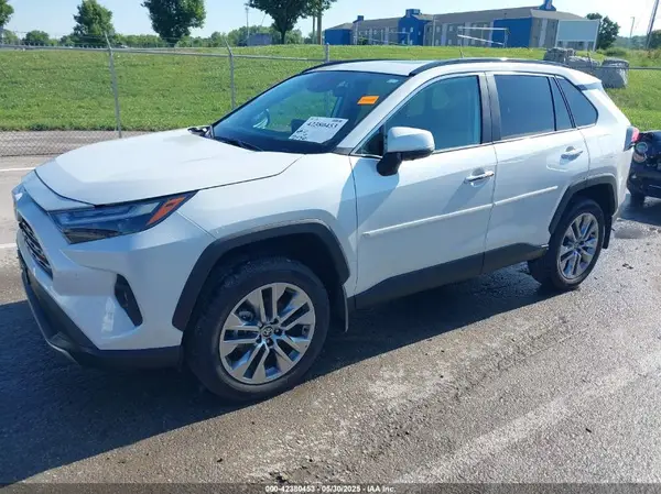 2T3N1RFV5RW451024 2024 TOYOTA RAV 4 - Image 2