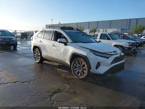 2T3N1RFV6NW289995 2022 TOYOTA RAV 4 - Image 1