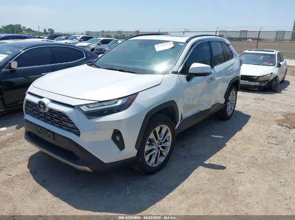 2T3N1RFV9PW392430 2023 TOYOTA RAV 4 - Image 2