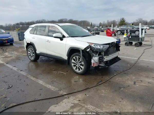 2T3N1RFVXKW071165 2019 TOYOTA RAV 4 - Image 1