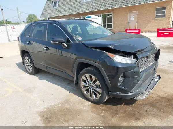 2T3N1RFVXKW082697 2019 TOYOTA RAV 4 - Image 1