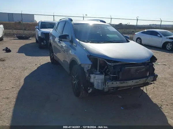 2T3NFREV0JW442139 2018 TOYOTA RAV 4 - Image 1