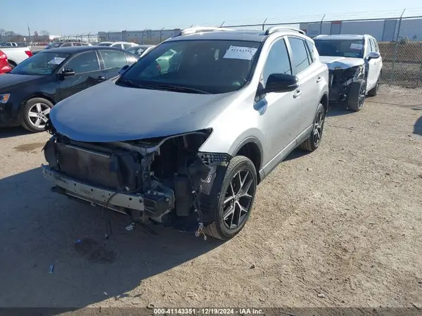 2T3NFREV0JW442139 2018 TOYOTA RAV 4 - Image 2