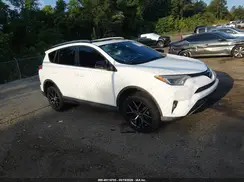2T3NFREV0JW520676 2018 TOYOTA RAV 4