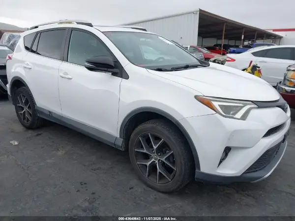 2T3NFREV2GW249516 2016 TOYOTA RAV 4 - Image 1