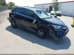 2T3NFREV3JW503256 2018 TOYOTA RAV 4