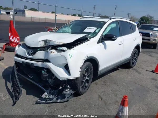 2T3NFREV4GW235536 2016 TOYOTA RAV 4 - Image 2