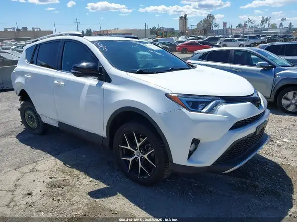 2T3NFREV6GW258865 2016 TOYOTA RAV 4 - Image 1