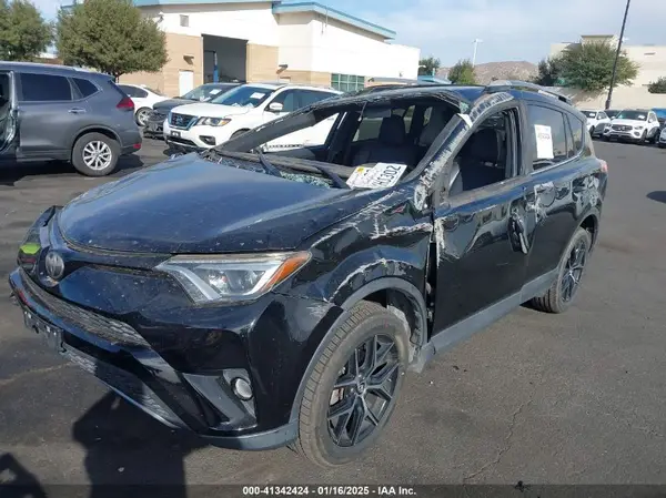 2T3NFREV6HW334781 2017 TOYOTA RAV 4 - Image 2