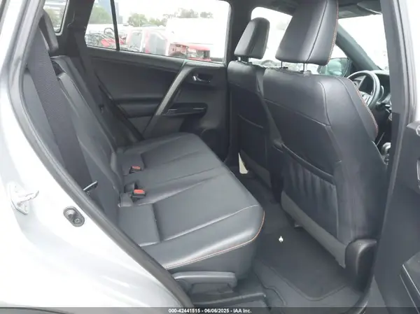 2T3NFREV7GW258213 2016 TOYOTA RAV 4 - Image 8