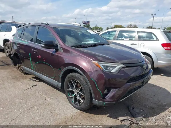 2T3NFREV7JW495596 2018 TOYOTA RAV 4 - Image 1