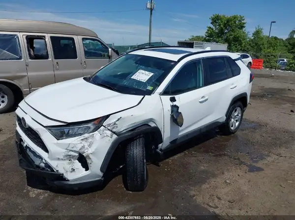 2T3P1RFV0KC007727 2019 TOYOTA RAV 4 - Image 2