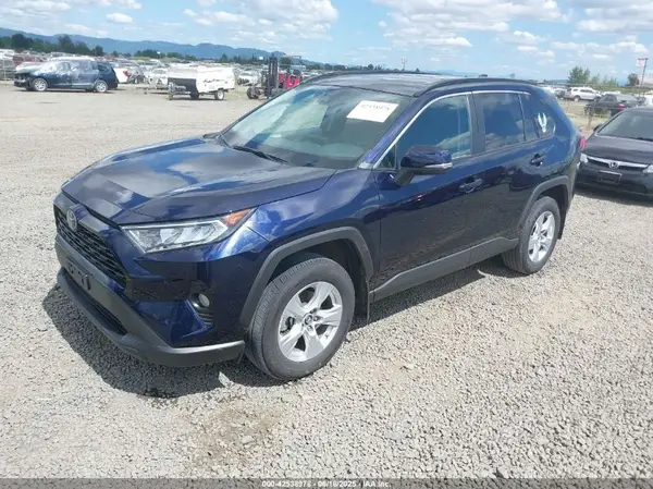 2T3P1RFV0KC021630 2019 TOYOTA RAV 4 - Image 2