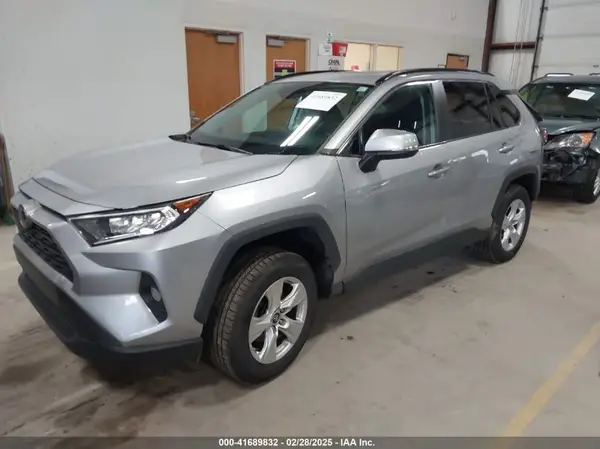2T3P1RFV0KW081275 2019 TOYOTA RAV 4 - Image 2
