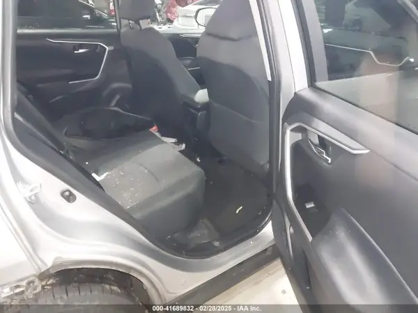 2T3P1RFV0KW081275 2019 TOYOTA RAV 4 - Image 8