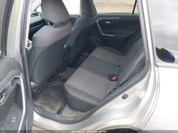 2T3P1RFV0KW083463 2019 TOYOTA RAV 4 - Image 8