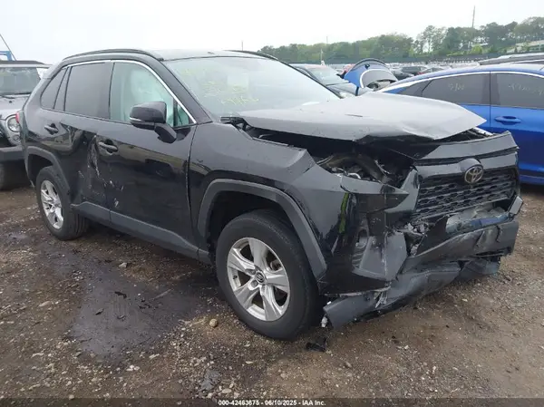 2T3P1RFV0MC170414 2021 TOYOTA RAV 4 - Image 1