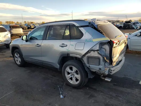 2T3P1RFV0MC175838 2021 TOYOTA RAV 4 - Image 2