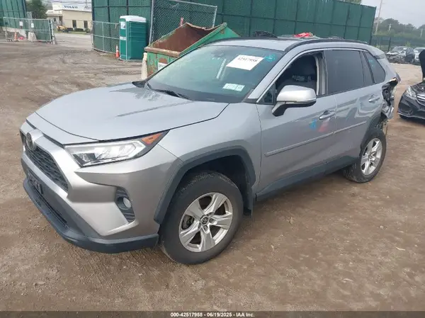 2T3P1RFV0MC192333 2021 TOYOTA RAV 4 - Image 2