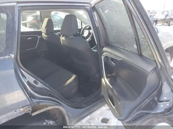 2T3P1RFV0MC244186 2021 TOYOTA RAV 4 - Image 8