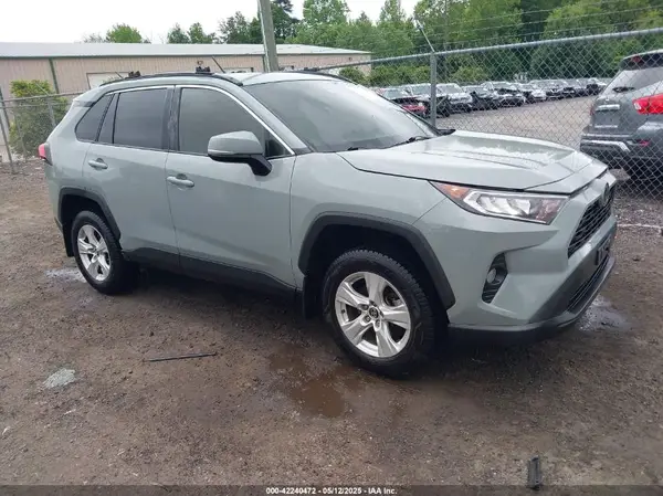 2T3P1RFV0MW163963 2021 TOYOTA RAV 4 - Image 1