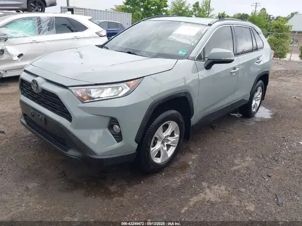 2T3P1RFV0MW163963 2021 TOYOTA RAV 4 - Image 2